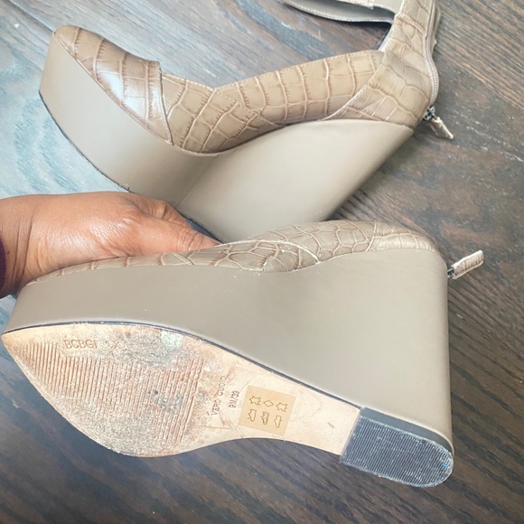 Bcbgmaxazria wedges - Picture 3 of 4
